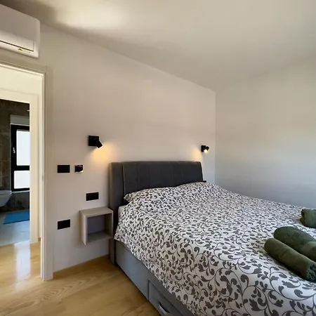 Villa Azra & Tony Liznjan