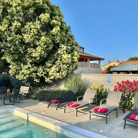 Villa Azra & Tony Liznjan